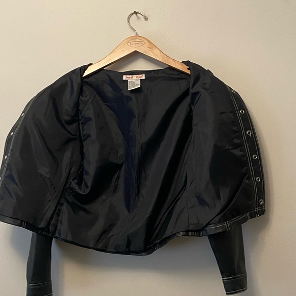 90’s Leather look a like Black w/White Stitching and Pearl Snap Buttons Sz M - Picture 5 of 7